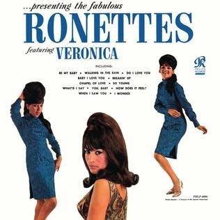 歌曲 Walking in the Rain 被收錄於專輯《Presenting the Fabulous Ronettes Featuring Veronica》